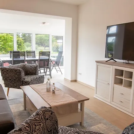 Ferienwohnung Am Peeneufer *