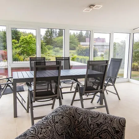 Ferienwohnung Am Peeneufer Mahlzow