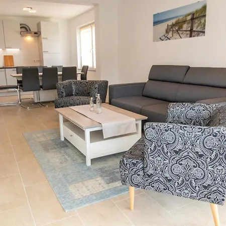 Ferienwohnung Am Peeneufer Lejlighed *