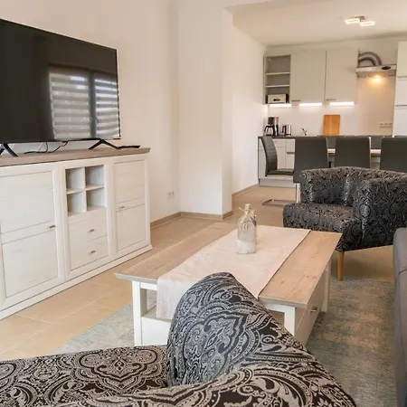 Ferienwohnung Am Peeneufer * Mahlzow