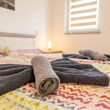 Ferienwohnung Am Peeneufer * Mahlzow