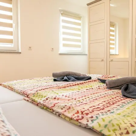 Ferienwohnung Am Peeneufer * Mahlzow